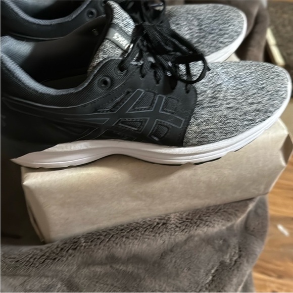 Asics men’s Gel-Torrance (Black/Silver) Women's Running Shoes Sz 9 - Picture 3 of 9